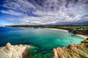 住宿加早餐  La Curva Surfhouse   Hostel