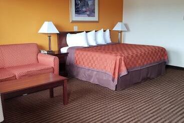 Мотель Scottish Inn & Suites   Eau Claire