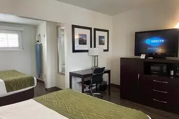 Hotelli Hi View Inn & Suites