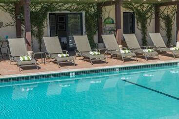 La Maison Hotel   Adults Only