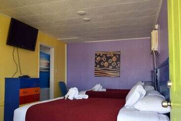 モーテル 9 Palms Inn