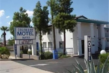 Colonade Motel Suites