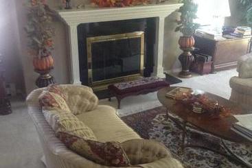 Toad Hall Manor Bed And Breakfast