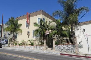 Trylon Hotel   Hollywood