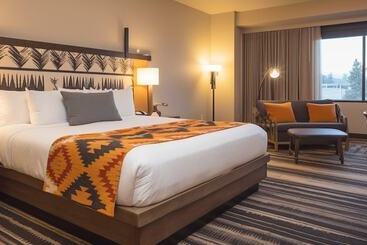 فندق Taawaki Inn