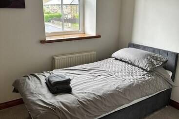Rezydencja Lovely 3 Bed House In Holmfirth