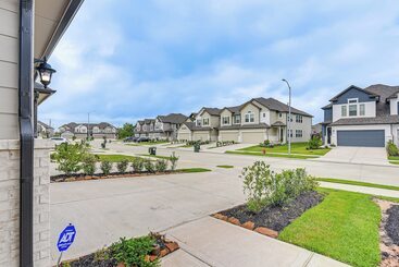 Cabane Welcoming Pasadena Home: 22 Mi To Downtown Houston