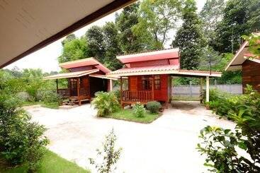 Hotel Baan Torfun Resort Sakon Nakhon