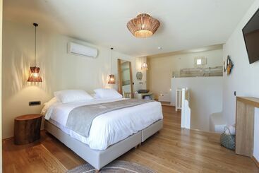 בית מלון כפרי Life Suites