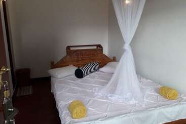 פנסיון Elegant Home Stay