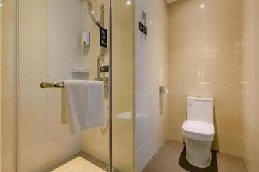 Hotel City Comfort Inn Chengdu Pengzhou Passenger Center