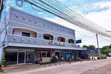 Hotel เอสทรี รูม S3 Room สัตหีบ