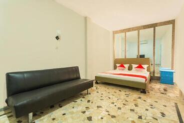 Szálloda Oyo 2544 Just In