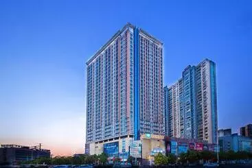 Vienna Hotel Hubei Xiaogan Beijing Road