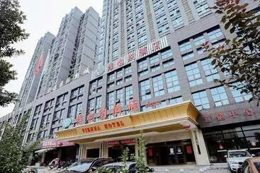 Vienna Hotel Yueyang East Station