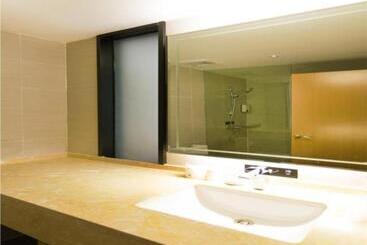 Hotel City Comfort Inn Baise Forest Central City Hengji Plaza