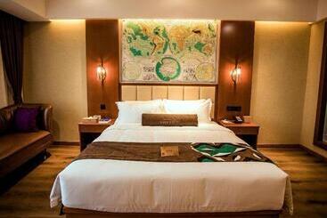 Otel James Joyce Coffetel Xinyang Municipal Government Railway Station