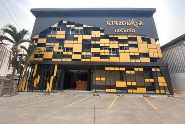 Otel Nanloftroom Airport