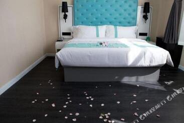 Xana Hotelle Ulanqab Municipal Government Wanda Plaza