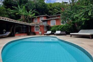 Schronisko Origem Buziana