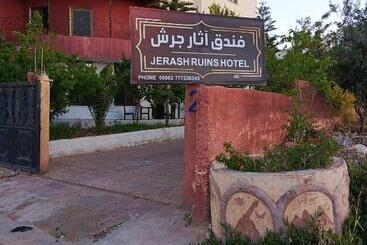 هتل Jerash Ruins