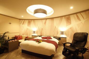 בית מלון כפרי Musee Rifu  Adult Only