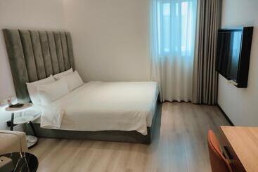 Shanghai Ange Hotel   Next To Longyang Road Subway Station, Near New Internatonal Expo Center