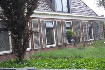 Bed and Breakfast T Griene Hemeltsje