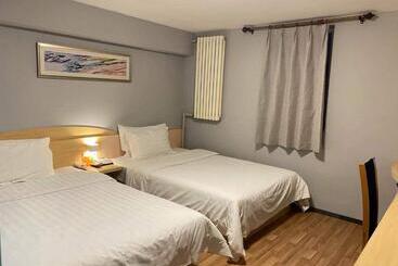 Hotell 7days Inn Shenyang Gugong Huaiyuanmen Subway Station