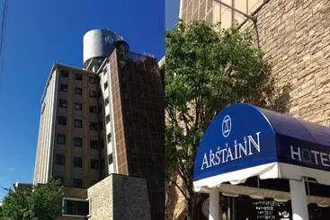 Otel Arstainn