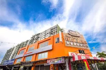 Auberge M Qube
