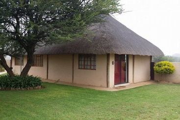 קוטג'' Chakira Lodge