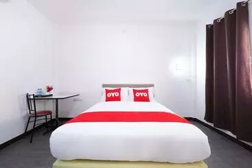 هتل Goldenville Villa
