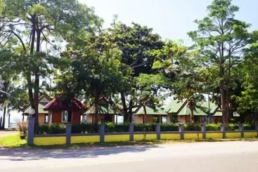 Hotelli Sri Phairin Resort