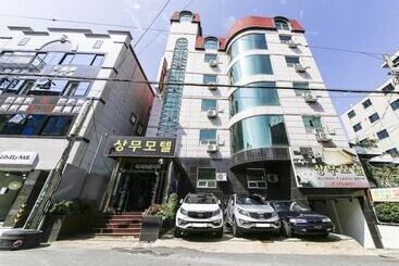 Motel Sangmu Gwangju