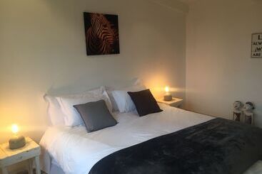 فندق African Crags Eco Lodge