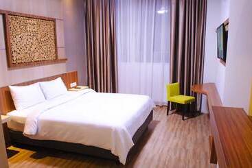 Ayola First Point Hotel Pekanbaru