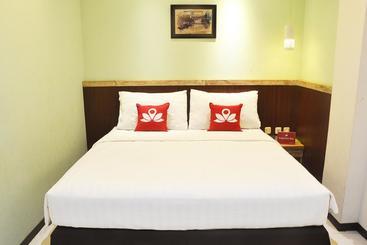 Hostelli Zen Rooms Kalimas Kh Mas Mansyur