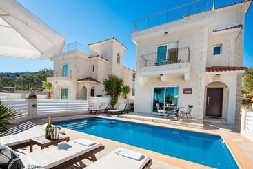 Oceanview Luxury Villa 045