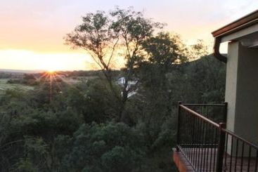 Huis Avian Leisure Bush Lodge