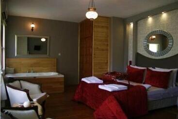 Hotel Villa Pine Garden