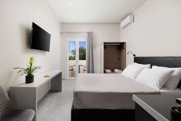 Апарт-отель Ilios Properties Next To Gouvia Beach