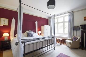 Bed and Breakfast Costislost Organic Retreat