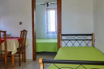 آپارتمان‌های توریست‌ها Dimitra Apartments