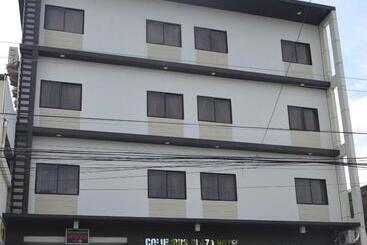 فندق Columbus Plaza