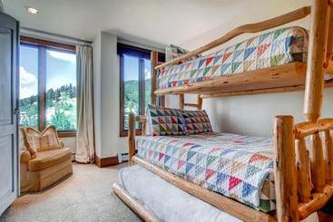 آپارتمان‌های توریست‌ها Mccoy Peak Lodge #107 Condo