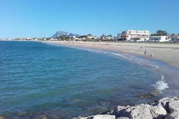 Retkeilymaja Aqua House