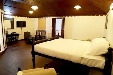 Hotel The Byke Spice Heritage Pure Veg