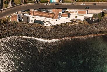 公寓式酒店  White Exclusive Suites & Villas