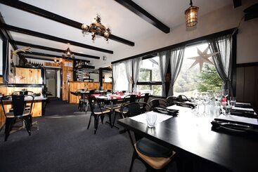 モーテル Black Bear Inn